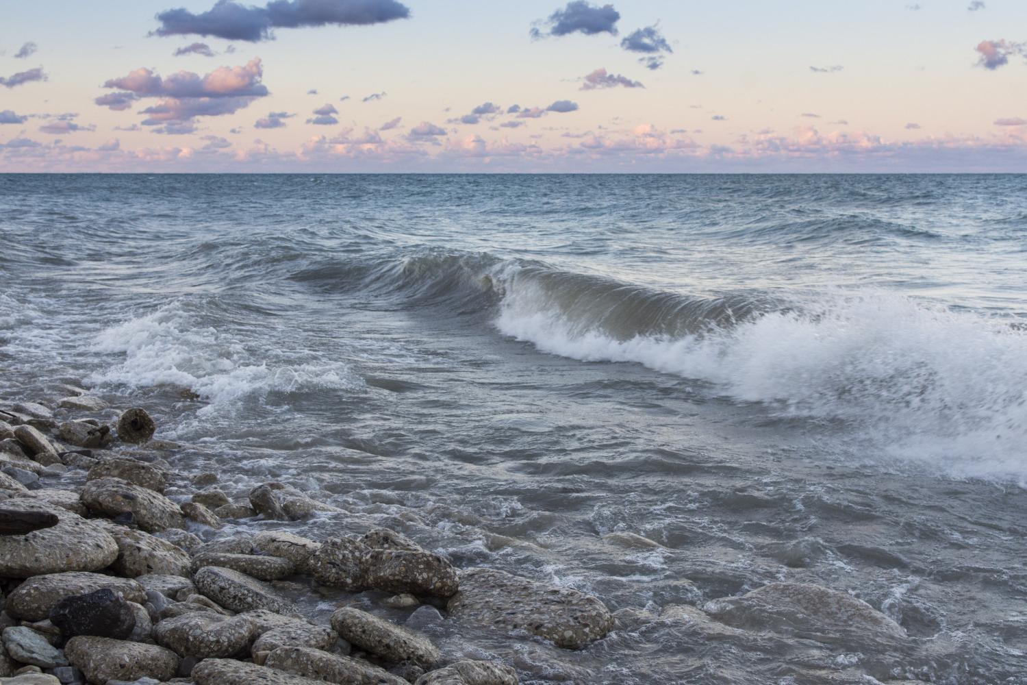 The sun rises over Lake Michigan on the <a href='http://jiat.jxklpl.com'>全球十大赌钱排行app</a> campus.